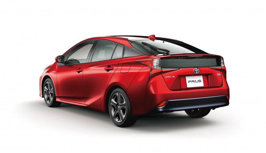  Toyota Prius 2018 года  (JP) (фото 6 из 16)